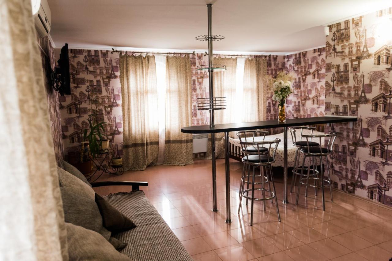 Golden Park Apartments Умань Экстерьер фото