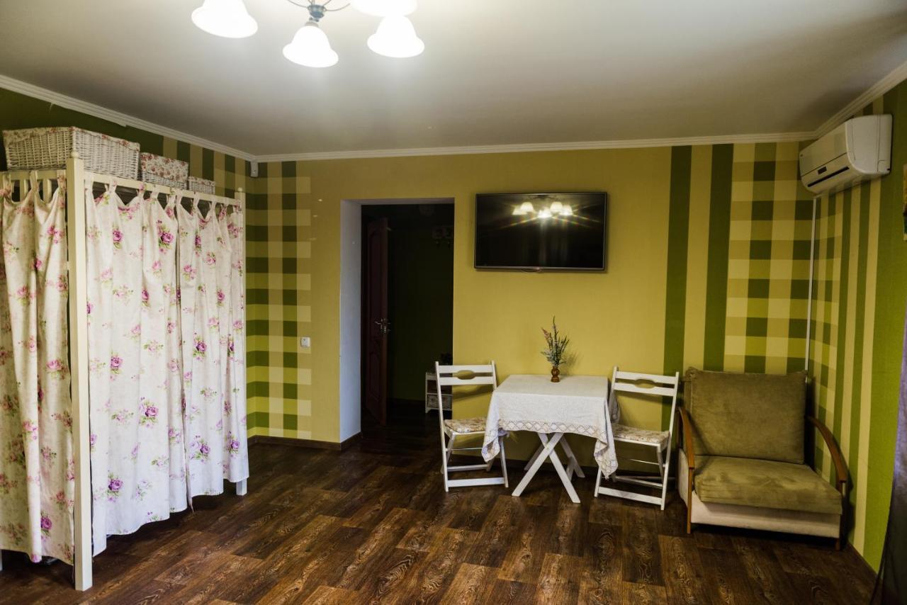 Golden Park Apartments Умань Экстерьер фото