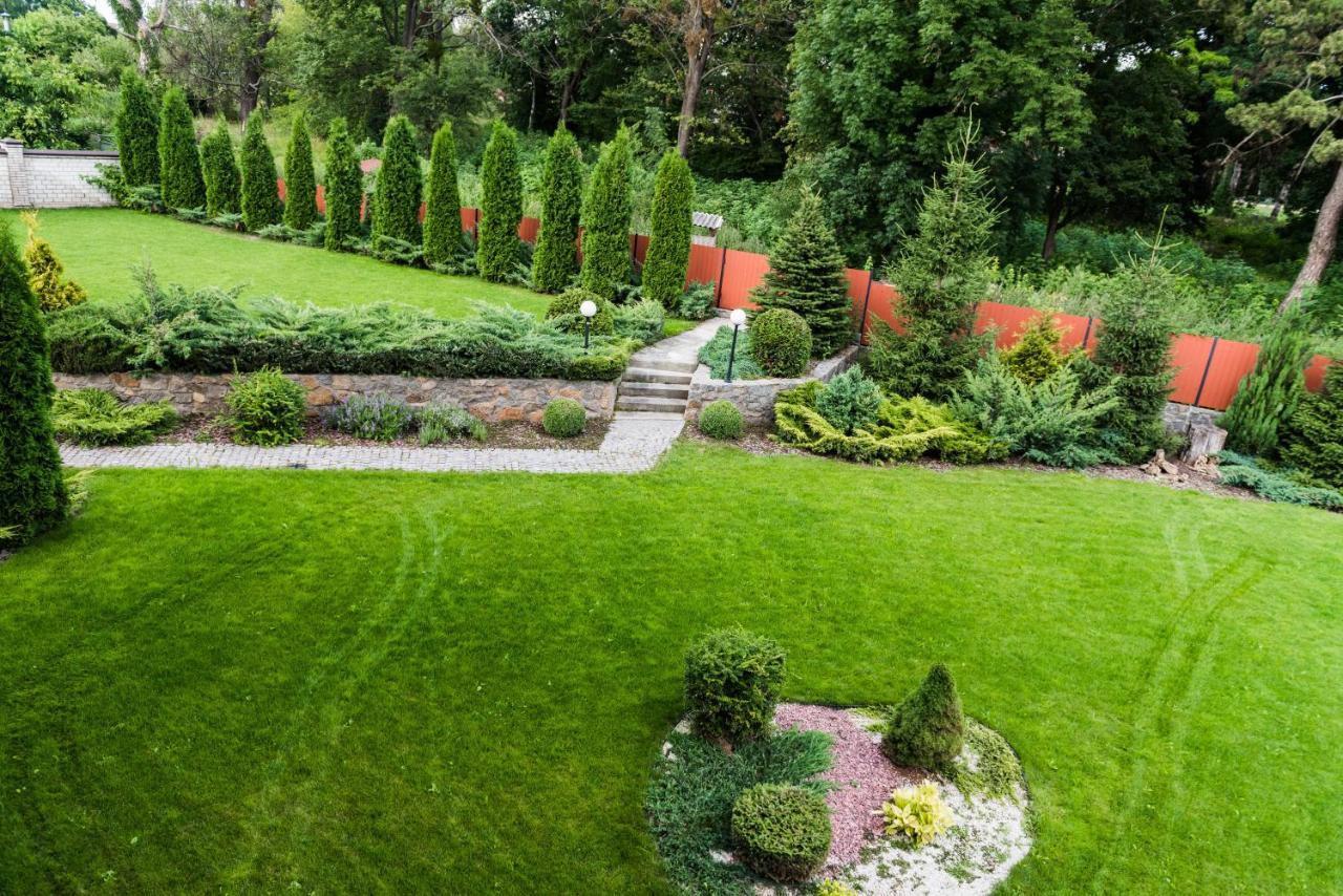 Golden Park Apartments Умань Экстерьер фото