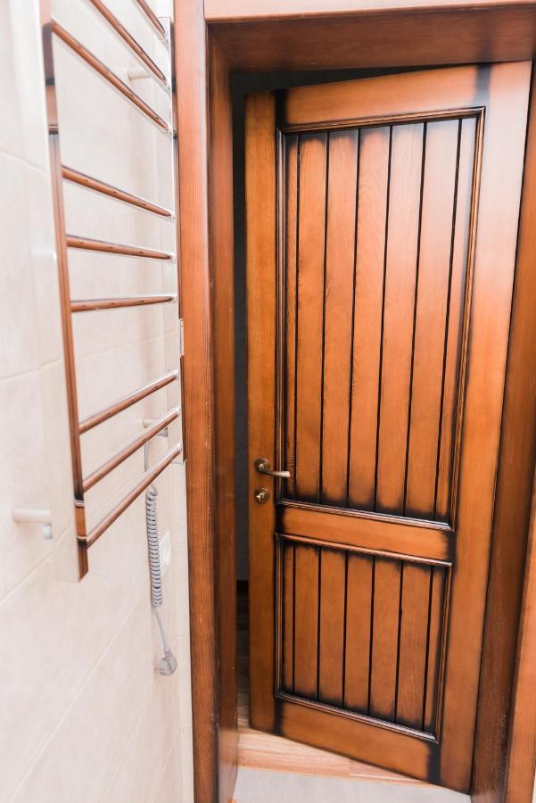 Golden Park Apartments Умань Экстерьер фото