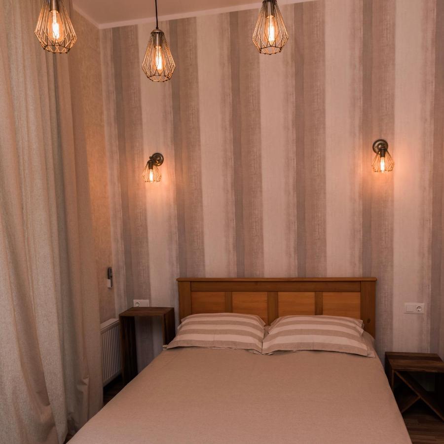 Golden Park Apartments Умань Экстерьер фото