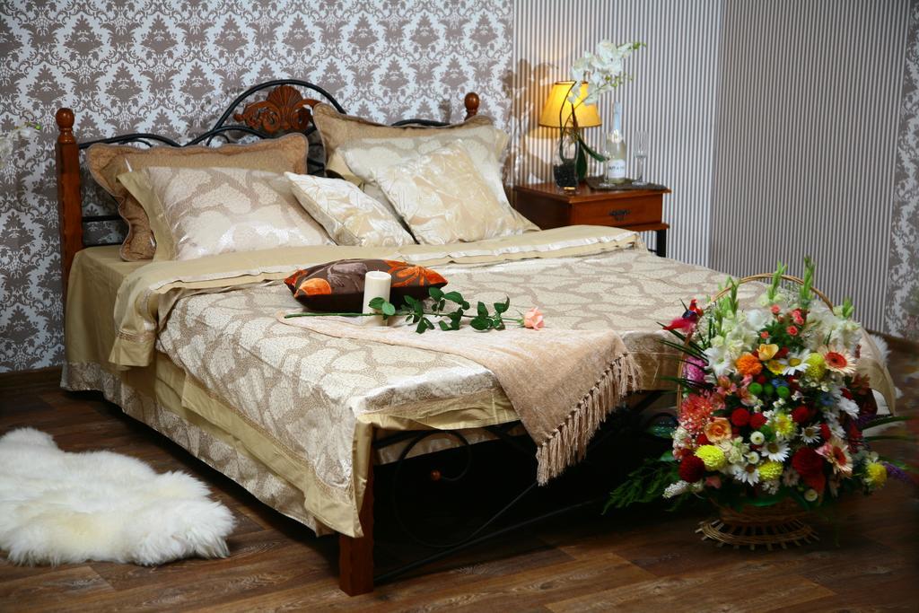 Golden Park Apartments Умань Экстерьер фото